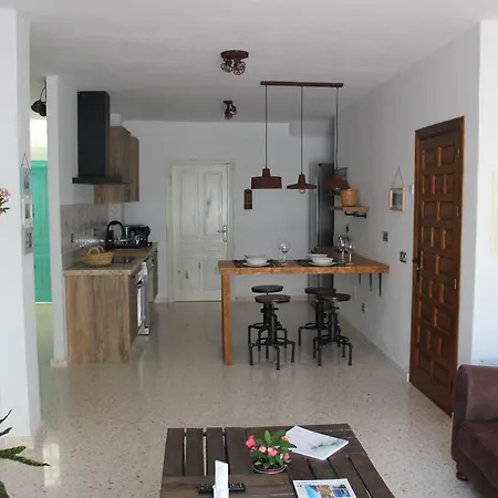 Apartament Casa Mixa Con Decoracion Estilo Industrial