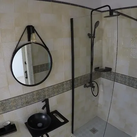 Apartament Casa Mixa Con Decoracion Estilo Industrial Mijas
